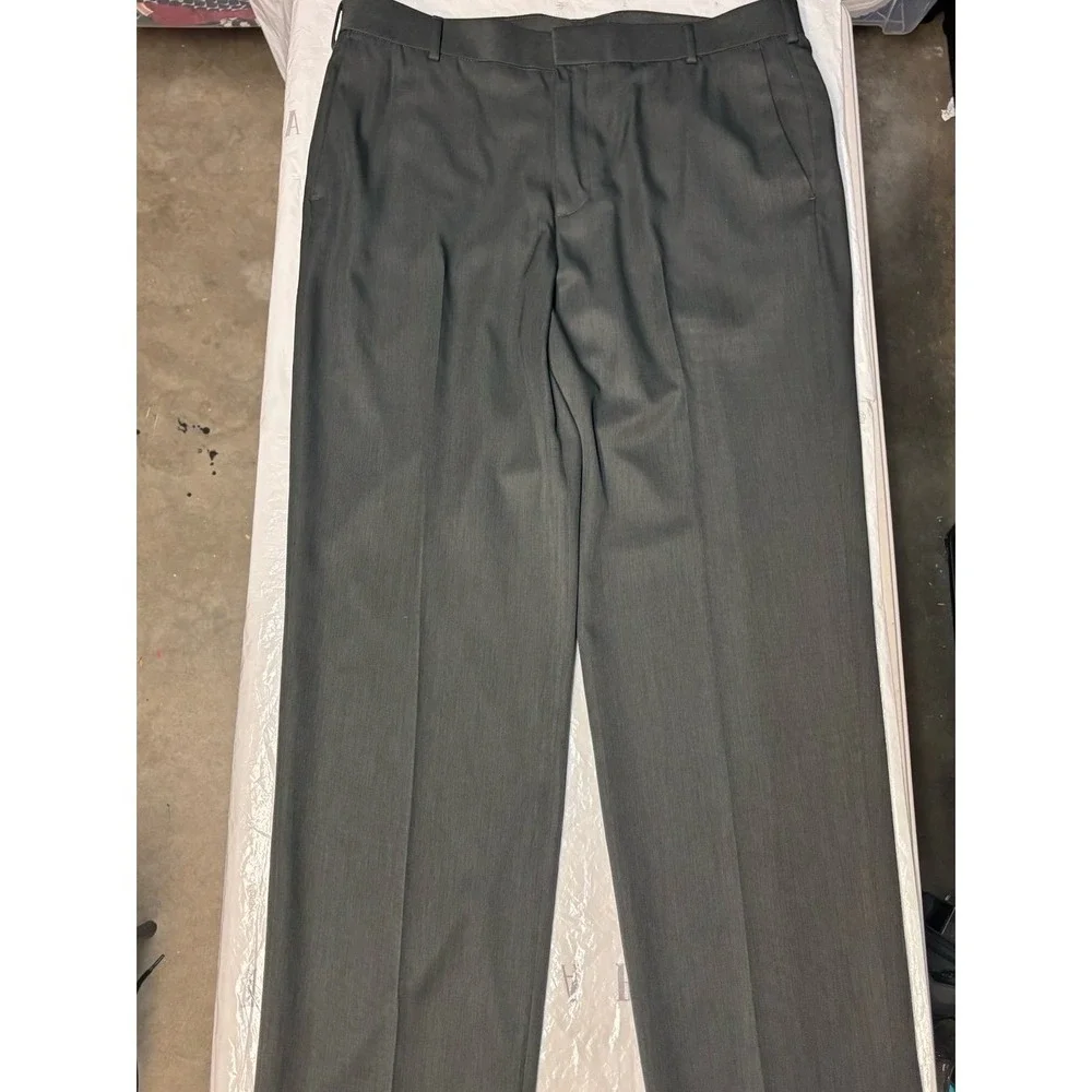 Van‎ Heusen Traveler Pants Men's 38X32 Non Iron
